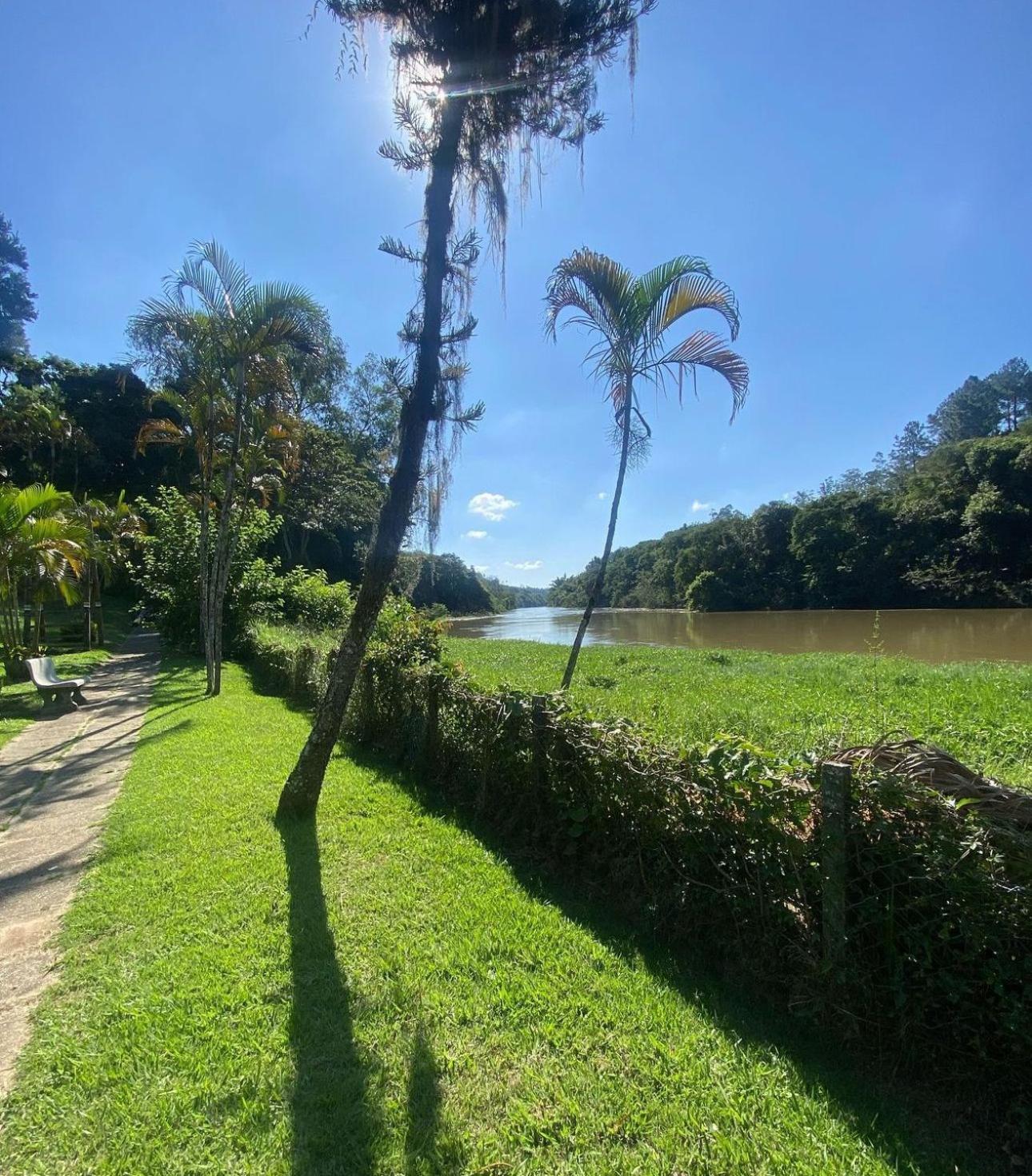 Vale Do Sonho Hotel Guararema Exteriör bild