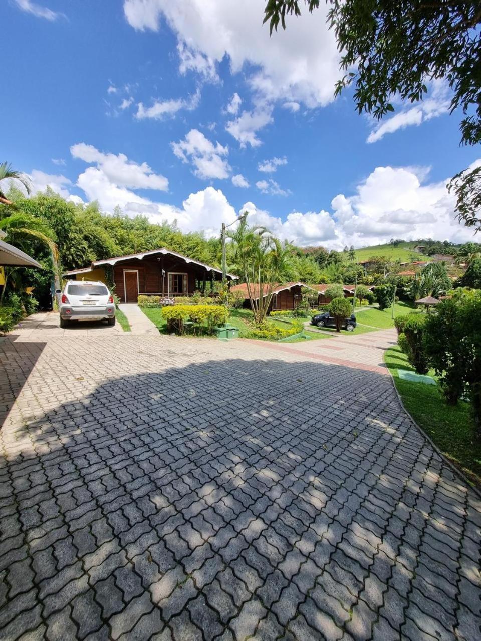 Vale Do Sonho Hotel Guararema Exteriör bild